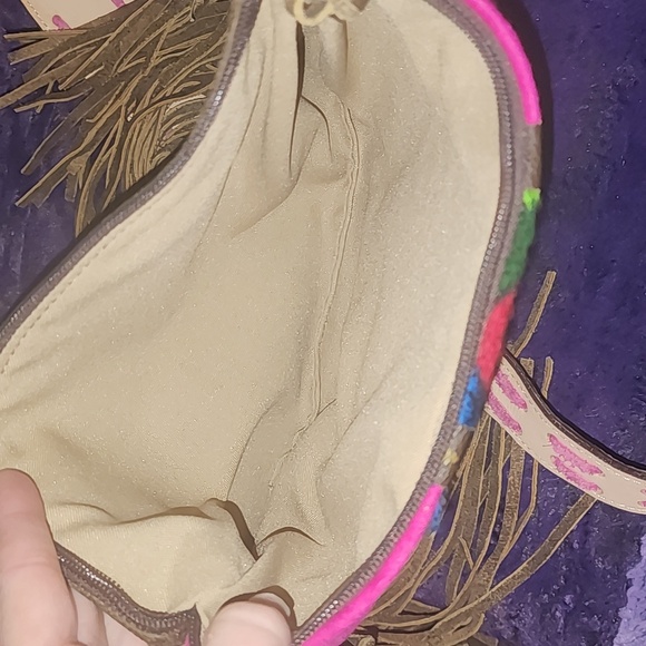 NWT Pink Floral Fringe Crossbody Maxine - Picture 5 of 5